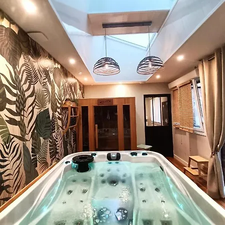 L'entracte Et Son Privatif Esquelbecq