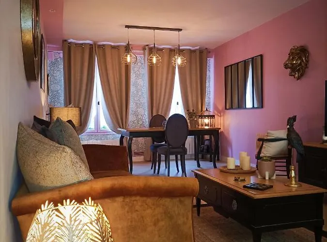 L'entracte Et Son Privatif * Esquelbecq